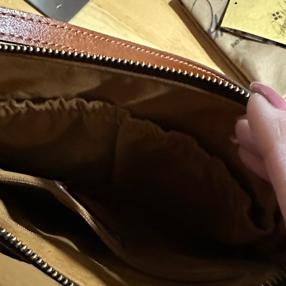 Patricia Nash Tan Leather Messenger Bag - Picture 6 of 7